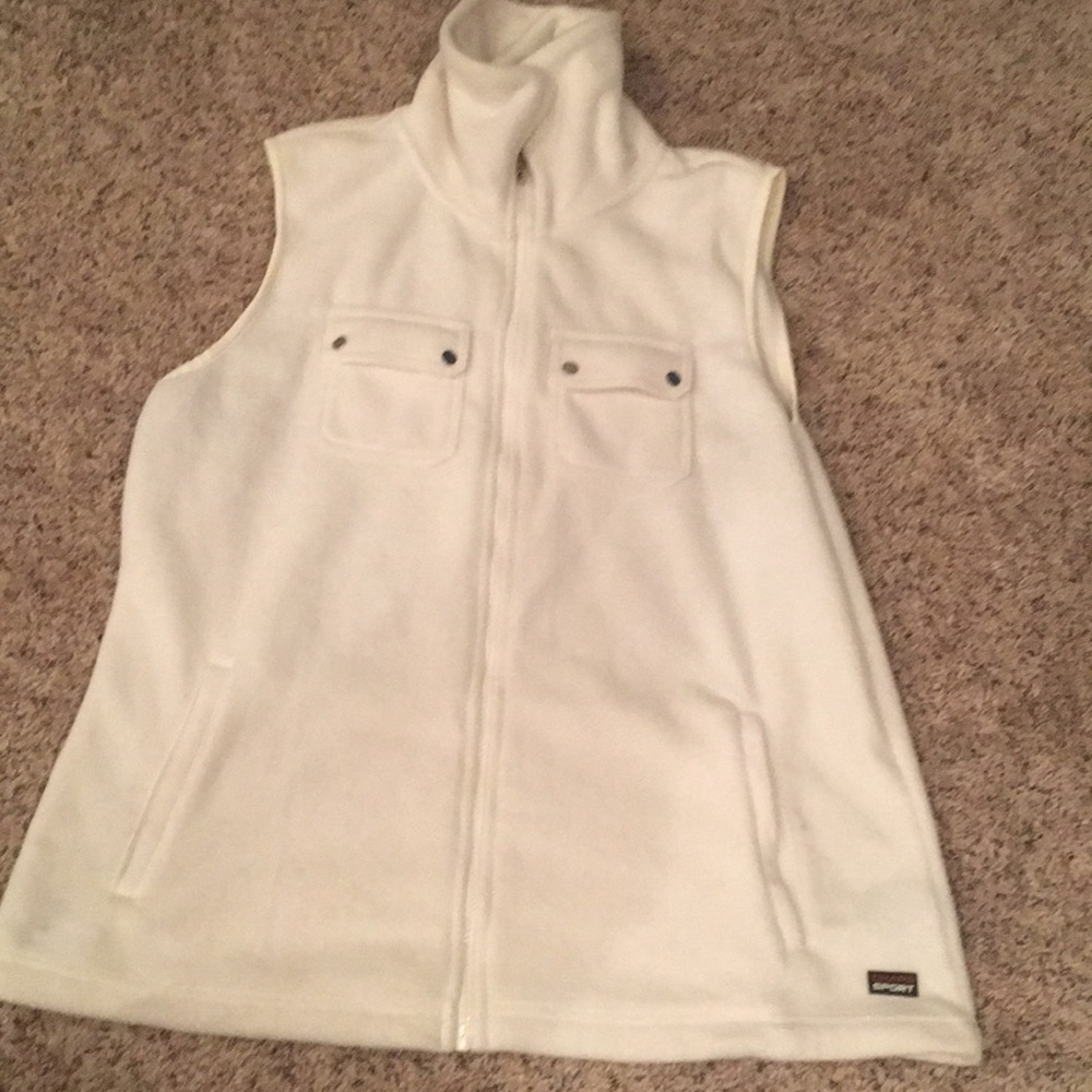 Chaps Sport zip up Vest